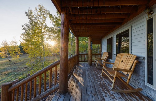 Island Park Cabin | 514 m² Cabin ∙ 6 bedrooms ∙ 15 guests