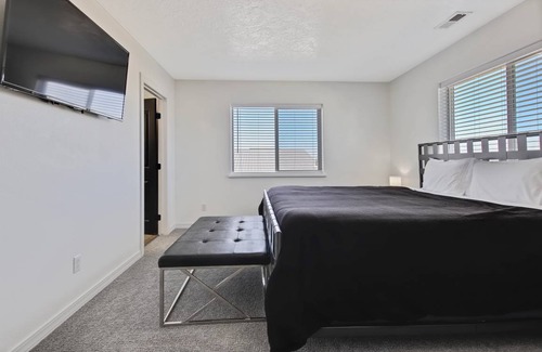 Meridian House | 557 m² House ∙ 1 bedroom ∙ 3 guests
