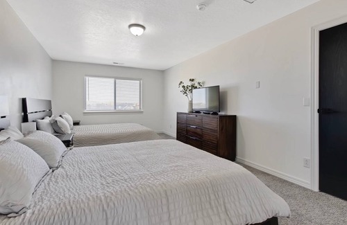 Meridian House | 557 m² House ∙ 1 bedroom ∙ 4 guests