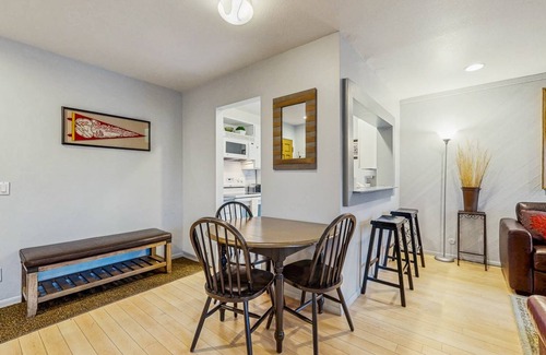 Warm Springs Condo | 56 m² Condo ∙ 1 bedroom ∙ 4 guests