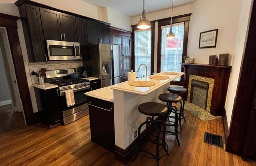 Victorian Village House | 60 m² House ∙ 4 bedrooms ∙ 8 guests