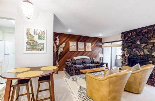 Warm Springs Condo | 61 m² Condo ∙ 1 bedroom ∙ 2 guests