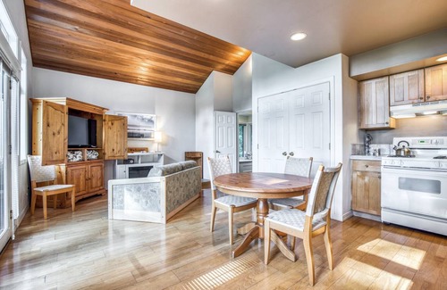 Clinton House | 64 m² House ∙ 1 bedroom ∙ 2 guests