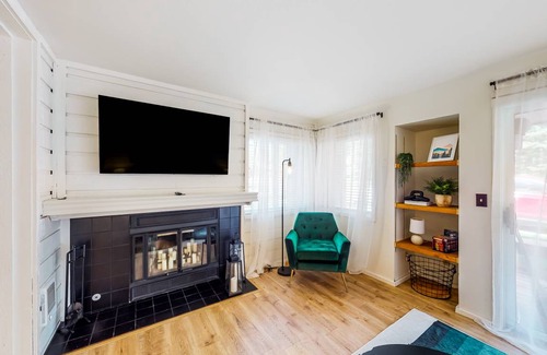 Elkhorn Village Condo | 65 m² Condo ∙ 1 bedroom ∙ 4 guests