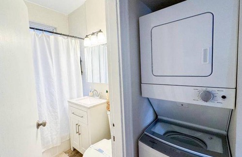 Commonwealth Apartment | 71 m² Apartment ∙ 2 bedrooms ∙ 6 guests
