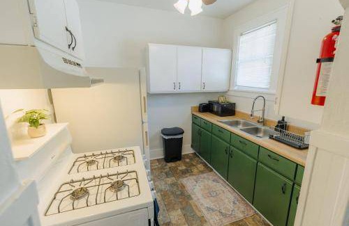 Midtown House | 750 m² House ∙ 1 bedroom ∙ 2 guests