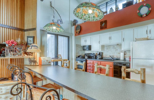 Peak 8 Condo | 78 m² Condo ∙ 2 bedrooms ∙ 6 guests