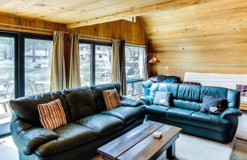 Sunriver House | 8 Cedar Lane