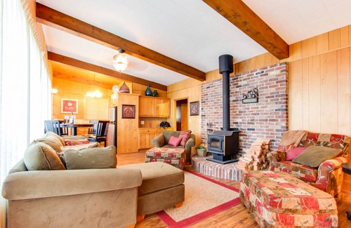 Worley Cabin | 83 m² Cabin ∙ 2 bedrooms ∙ 4 guests