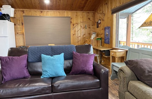 Last Chance Cabin | 84 m² Cabin ∙ 2 bedrooms ∙ 6 guests