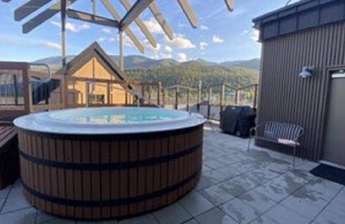 Kellogg Resort | 86 m² Resort ∙ 2 bedrooms ∙ 8 guests