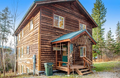 Bigfork Cabin | 860 m² Cabin ∙ 16 bedrooms ∙ 54 guests