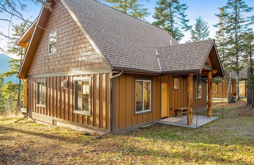 Bigfork Cabin | 860 m² Cabin ∙ 16 bedrooms ∙ 54 guests