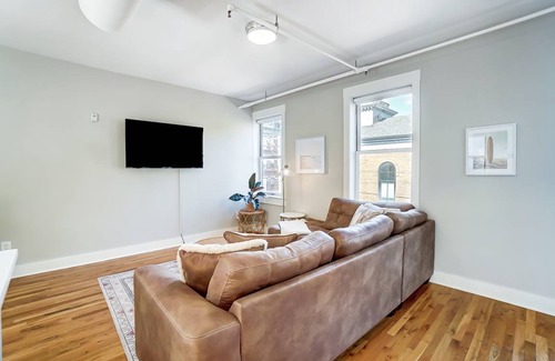 Over-the-Rhine Apartment | 88 m² Apartment ∙ 2 bedrooms ∙ 5 guests