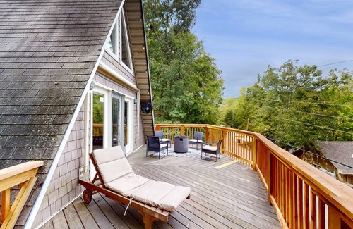 Lost Bridge Village Condo | 92 m² Condo ∙ 2 bedrooms ∙ 5 guests