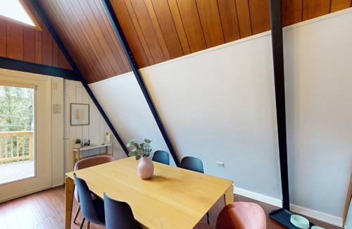Lost Bridge Village Condo | 92 m² Condo ∙ 2 bedrooms ∙ 5 guests