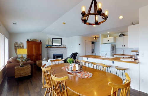 Chelan Condo | 92 m² Condo ∙ 2 bedrooms ∙ 6 guests