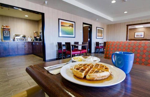 Watford City Hotel | 93 m² Hotel ∙ 4 guests