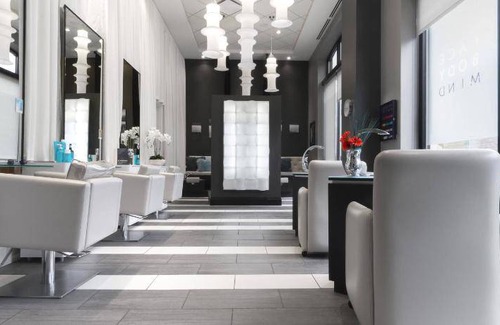 Downtown Hotel | 95 m² Hotel ∙ 127 guests
