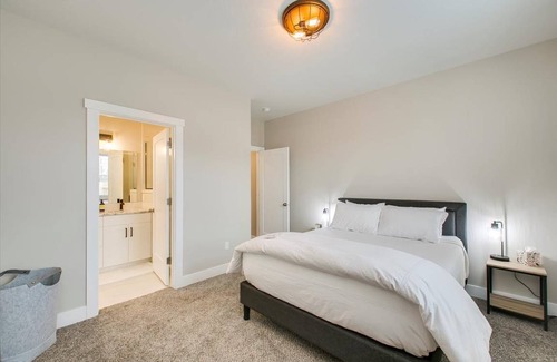 Depot Bench House | 95 m² House ∙ 2 bedrooms ∙ 4 guests