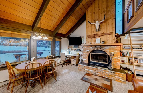 Big Sky Meadow Village Condo | 98 m² Condo ∙ 2 bedrooms ∙ 5 guests
