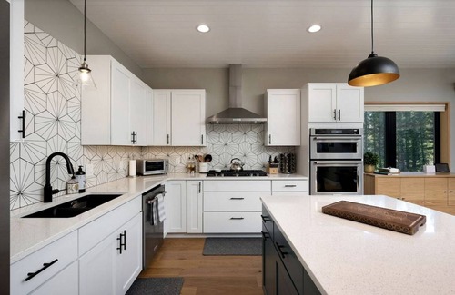 Bozeman Other | Accommodation ∙ 4 bedrooms ∙ 12 guests