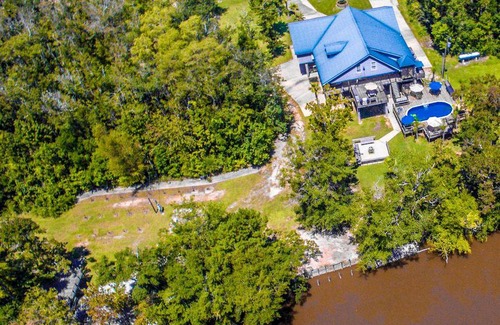 Biloxi Other | Accommodation ∙ 6 bedrooms ∙ 27 guests