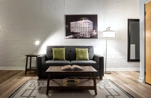 Wholesale District Apartment | Apartment ∙ 2 bedrooms ∙ 6 guests