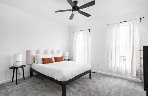 Holy Cross Apartment | Apartment ∙ 3 bedrooms ∙ 8 guests