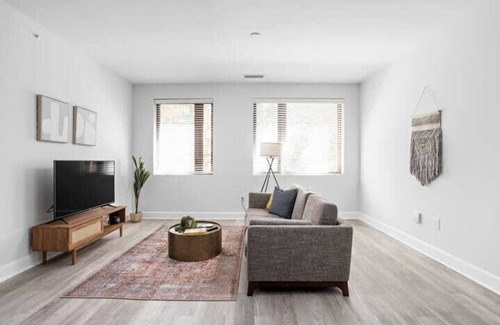 Meridian-Kessler Apartment | Apartment ∙ 2 bedrooms ∙ 4 guests