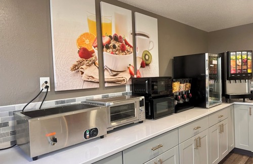 Great Falls Hotel | Baymont by Wyndham Great Falls City Center