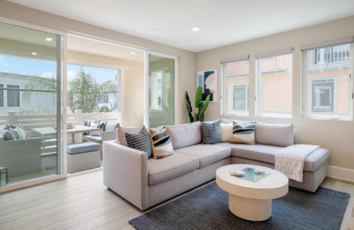 Central Mission Beach House | Bayside Cove Paradise