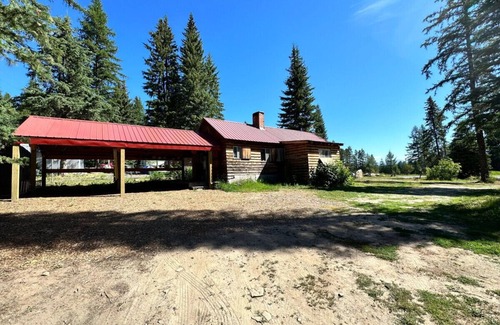 Tamarack Resort House | Bear Cabin .