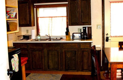 Jardine Cabin | Bear Creek Cabin 4 - 436 sq ft Cabin