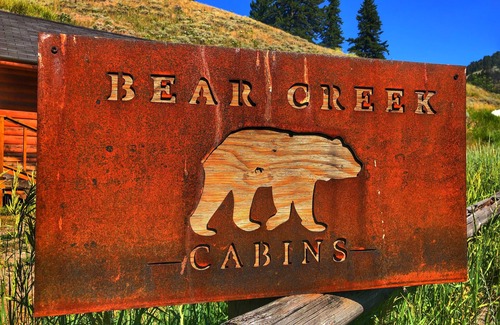 Jardine Cabin | Bear Creek Cabin 4 - 436 sq ft Cabin