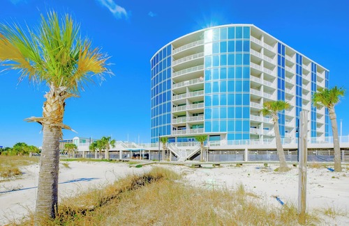 Biloxi Condo | Beautiful 2 Bedroom /2 Bathroom Penthouse Directly on the Beach SB-1002