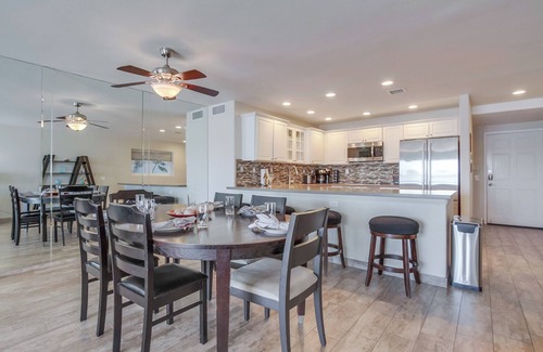 Crown Point House | Beautiful 3 bedroom condo, ground floor, bayfront!