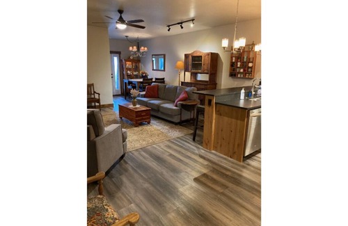 Columbia Falls Condo | Beautiful Condo Near Glacier National Park and Whitefish Mountain Resort