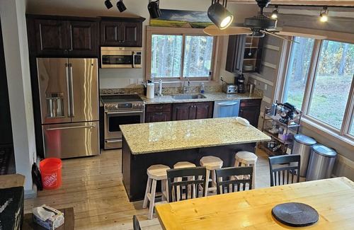 Kalispell Cottage | Beautiful lake cottage. Family friendly . Lake access. Close to Glacier park .