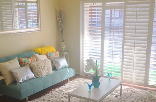Point Loma Apartment | Beautiful Studio on the water in Shelter Island! Walk to cafes/shops and boats!