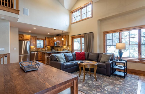 Tamarack Resort House | Beautiful Townhome|Private Hot Tub, Ski-In/Ski-Out