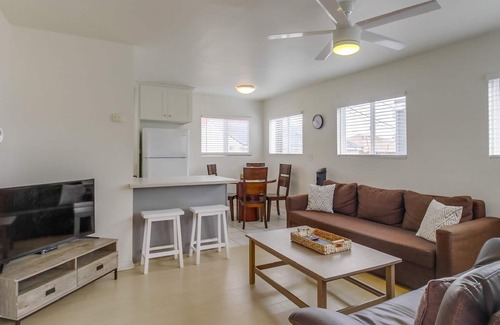 Mission Beach House | Best Location! 1 House from Ocean. Bright and clean 2 bedroom unit, sleeps 6