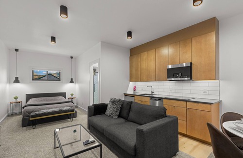 Gardiner Apartment | Bison Meadow Lodge #6