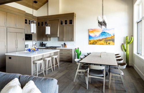 Spanish Peaks House | Book a Festive Getaway Today! Luxury Townhome in Spanish Peaks with Hot Tub!