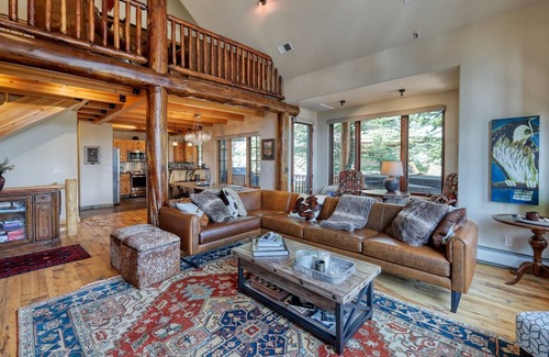 Big Sky House | Book a Holiday Stay! Lovely Ski-in/Ski-out home in Moonlight Basin with Hot Tub!