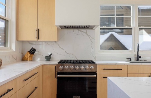 Saddle Ridge House | Book a Holiday Stay Today! Ski-in, Ski-out Townhome with Hot Tub and Fireplace!