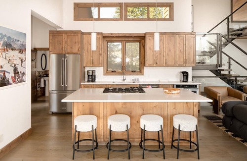 Spanish Peaks House | Book a Winter Getaway Today! Custom-Built Cabin in Spanish Peaks with Beautiful Views