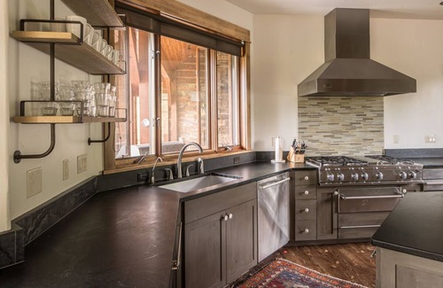 Spanish Peaks House | Book for Winter! Modern Mountain Home! Outdoor Fireplace, Near Ousel Falls Park!