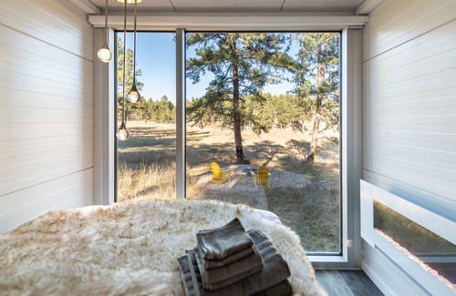 Custer Cabin | Cabin ∙ 1 bedroom ∙ 2 guests