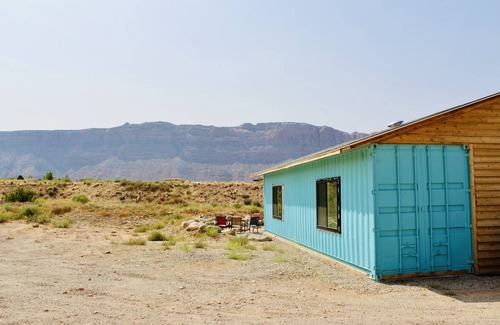 Moab South Valley Cabin | Cabin ∙ 3 bedrooms ∙ 16 guests